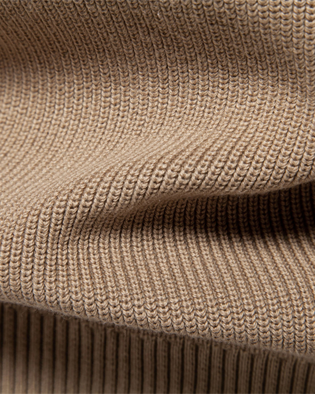 Sweater tejido con botones