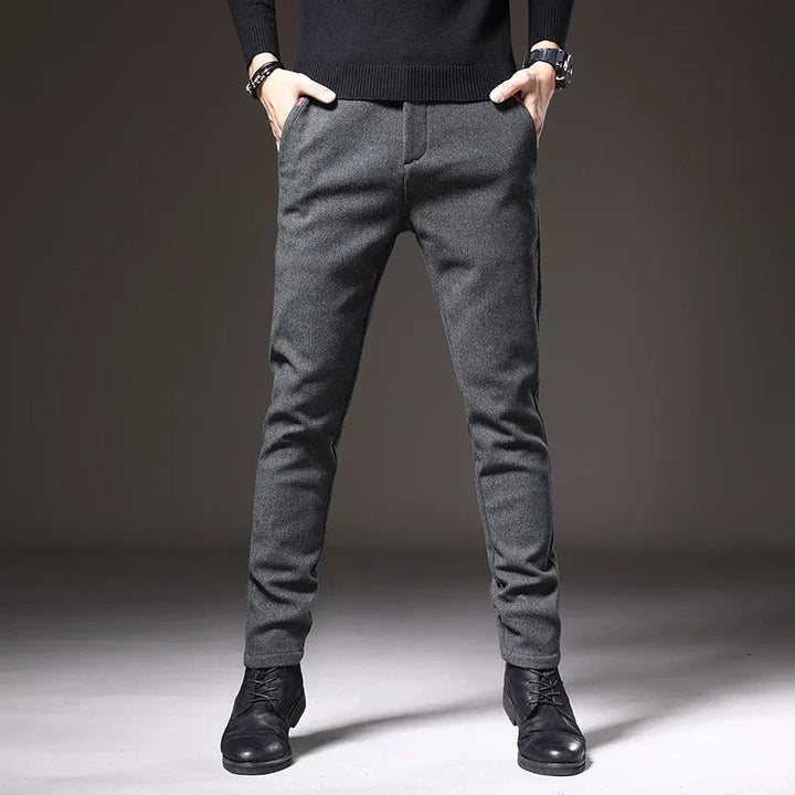 Pantalón ajustado elegante