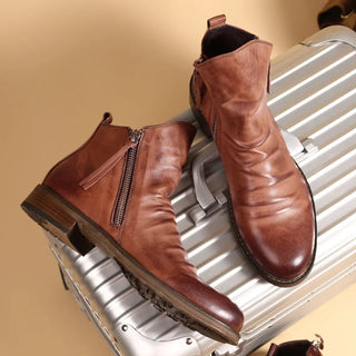 Zapato de piel caña alta