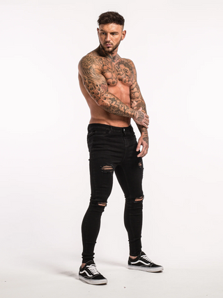 Jeans clásico negro rasgado