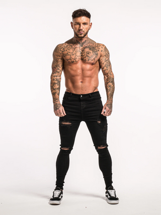 Jeans clásico negro rasgado
